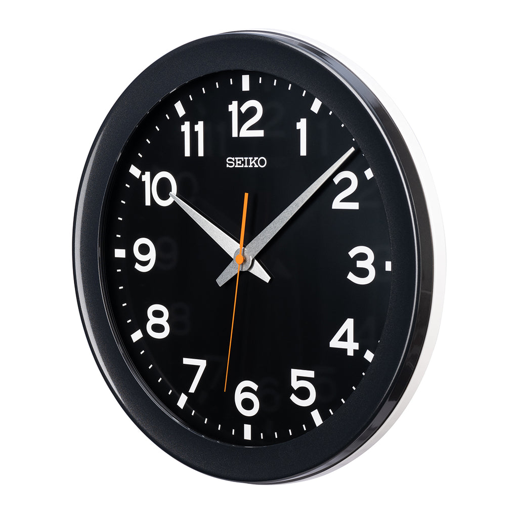 QXA835K Black Quiet Sweep Clock